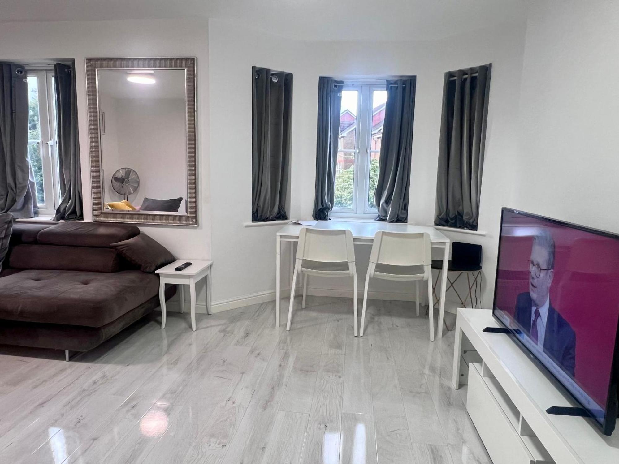 Royallodge London Ngoại thất bức ảnh