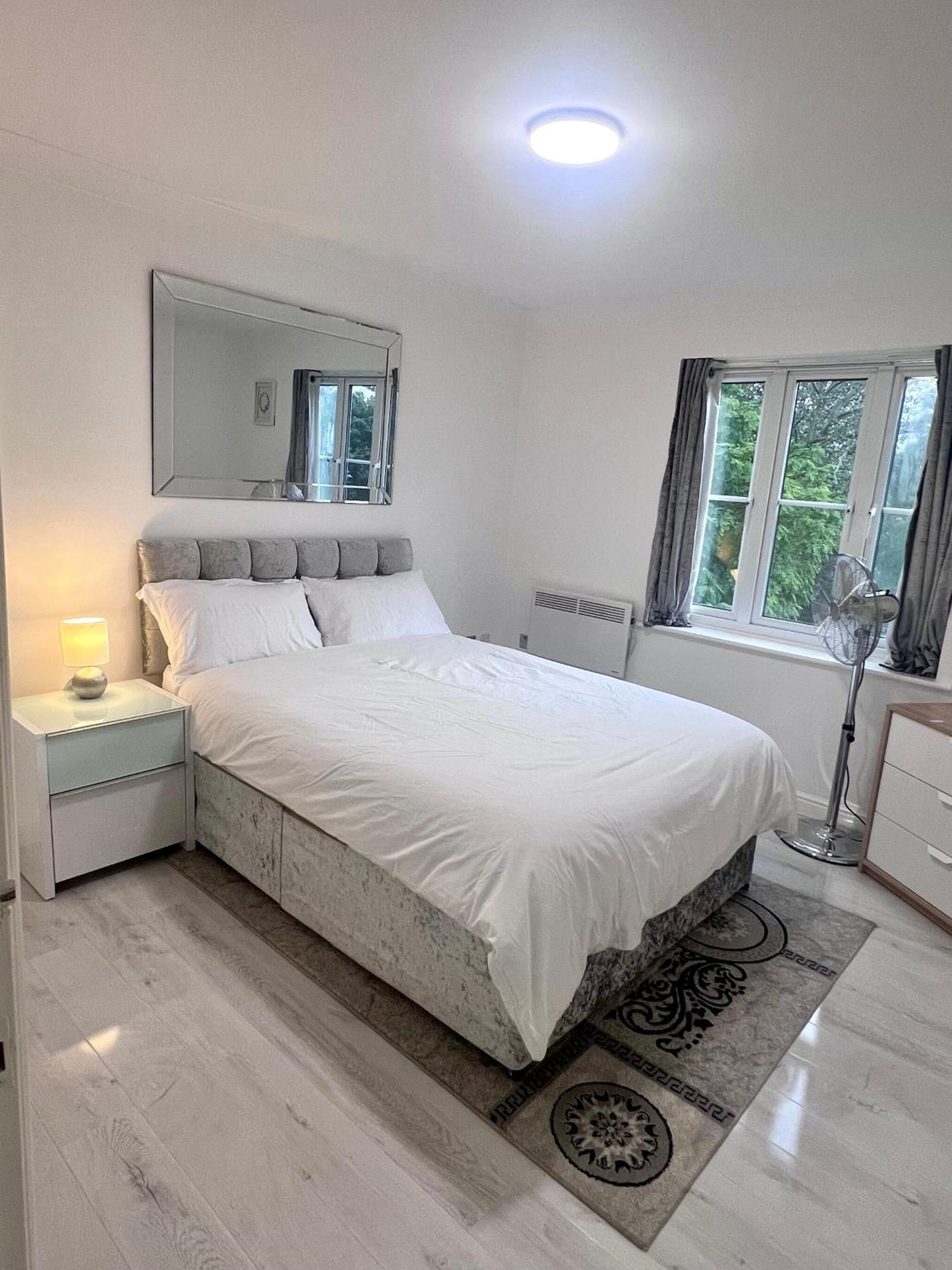 Royallodge London Ngoại thất bức ảnh